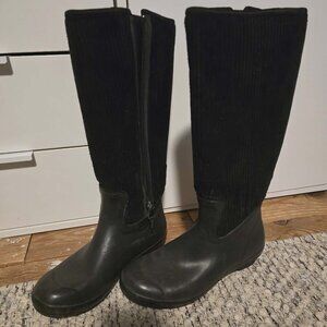 The Original Muck corduroy boots size 8